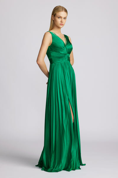 SLEEVELESS PLEATED CHIFFON GOWN