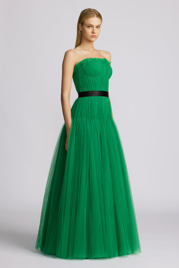 SLEEVELESS PLEATED GOWN