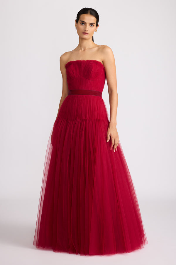 CLASSIC TULLE BALL GOWN