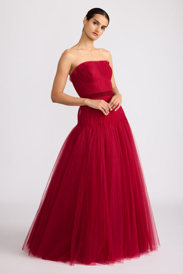 CLASSIC TULLE BALL GOWN